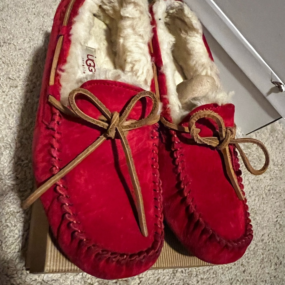 Ugg Dakota shoe